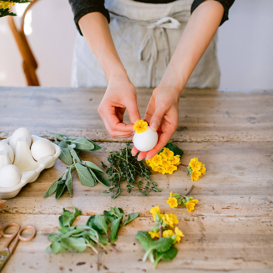 Ricola Dyeing eggs with herbs How-To - Step  2